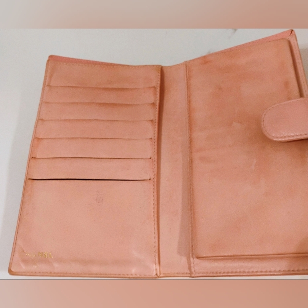 CHANEL Pink CC Caviar Leather Wallet w/ Kisslock & GHW - Picture 6 of 10